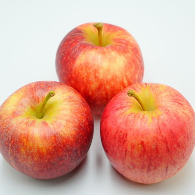 Apple RED MED