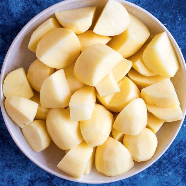 Potatoes Agria Peeled QTR CUT